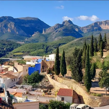 Amarilla Tatil Evi Callosa de Ensarriá