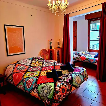 Amarilla Tatil Evi Callosa de Ensarriá